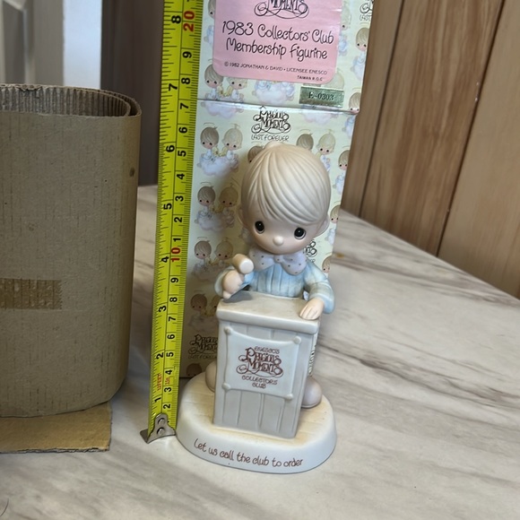 Precious Moments 1983 Let Us Call The Club To Order  Figure - Picture 2 of 6